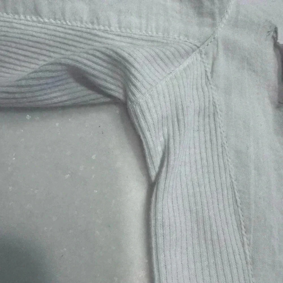 Love Tree Top Womens Button Up Rolled Sleeve Top W/ribbed Accents & Pockets Sz S - Picture 9 of 12